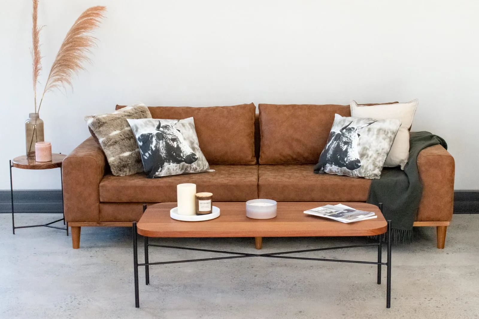 Kasper Coffee Table - Contemporary Elegance
